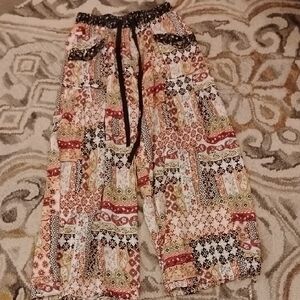 Easel Multicolor Patchwork Wide Leg Pants. Patterned Pockets. S